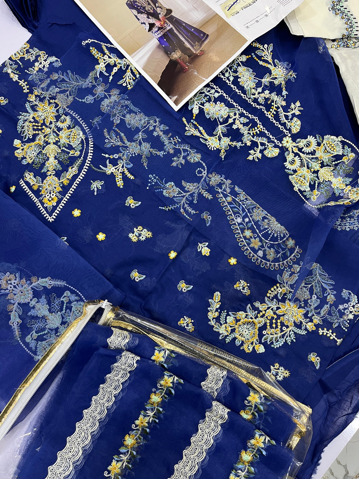 Bin Ilyas Lawn Heritage Dore 175B